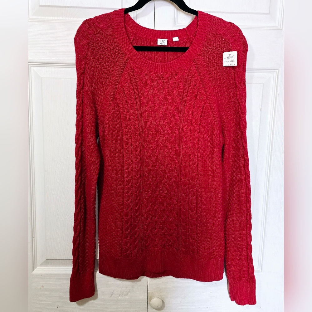 GAP Women's Size Medium Bright Red Scoop Neck Soft Long Sleeve Knit Sweater